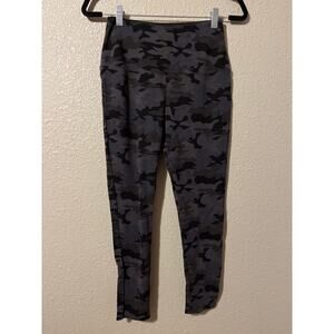 Rachel Zoe women’s Workout camo leggings crop